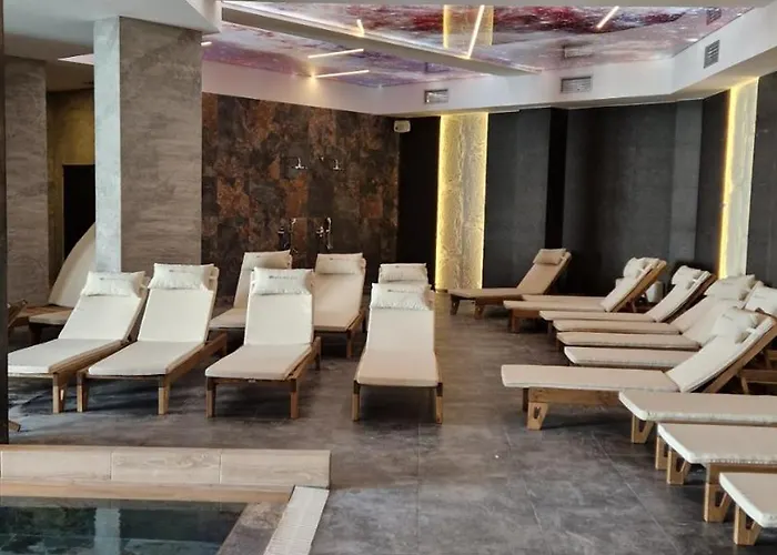 Lux Resident Hill A39